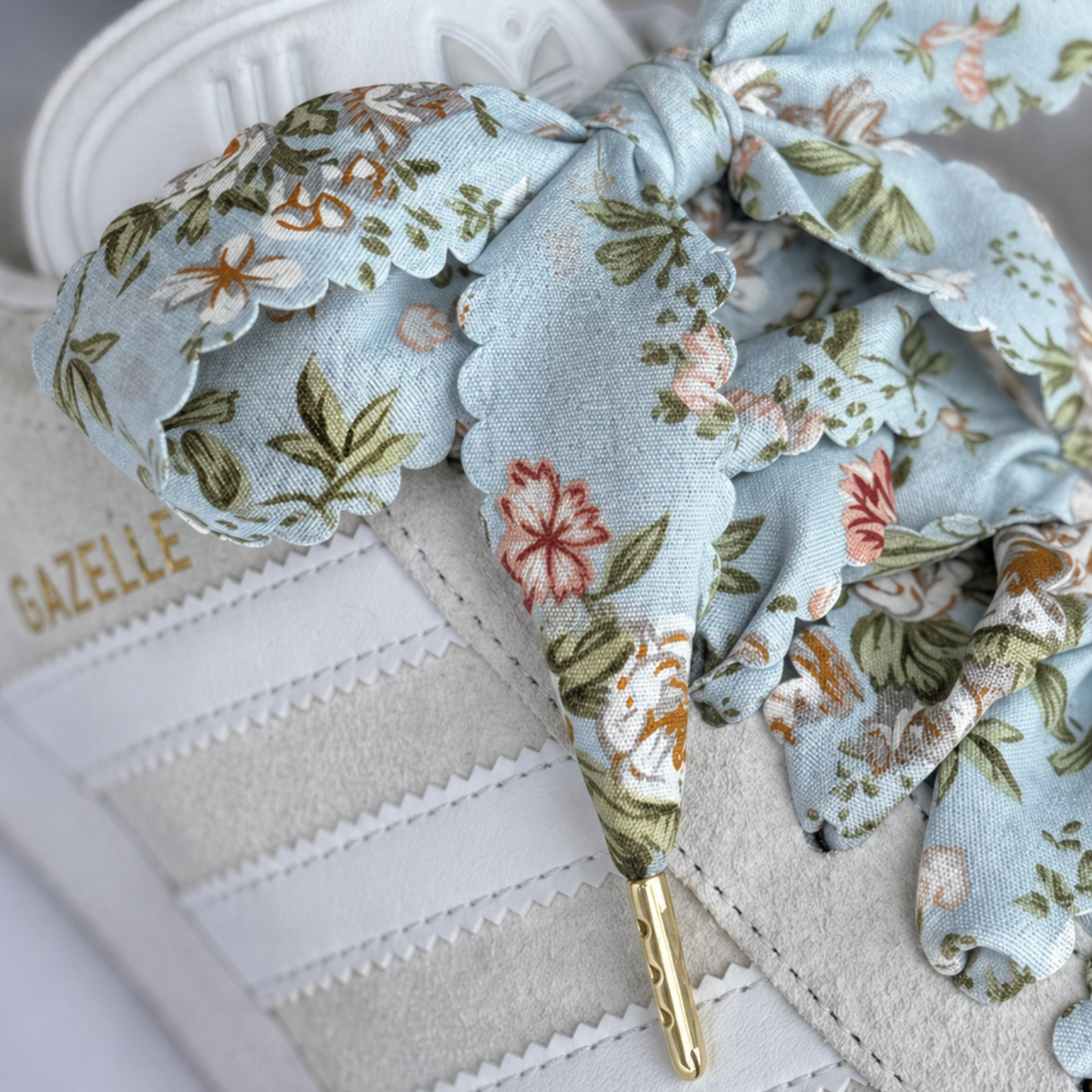 Scallop Floral Ribbon Shoelaces